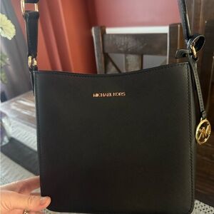 Michael Kors Elegant Black Crossbody Bag